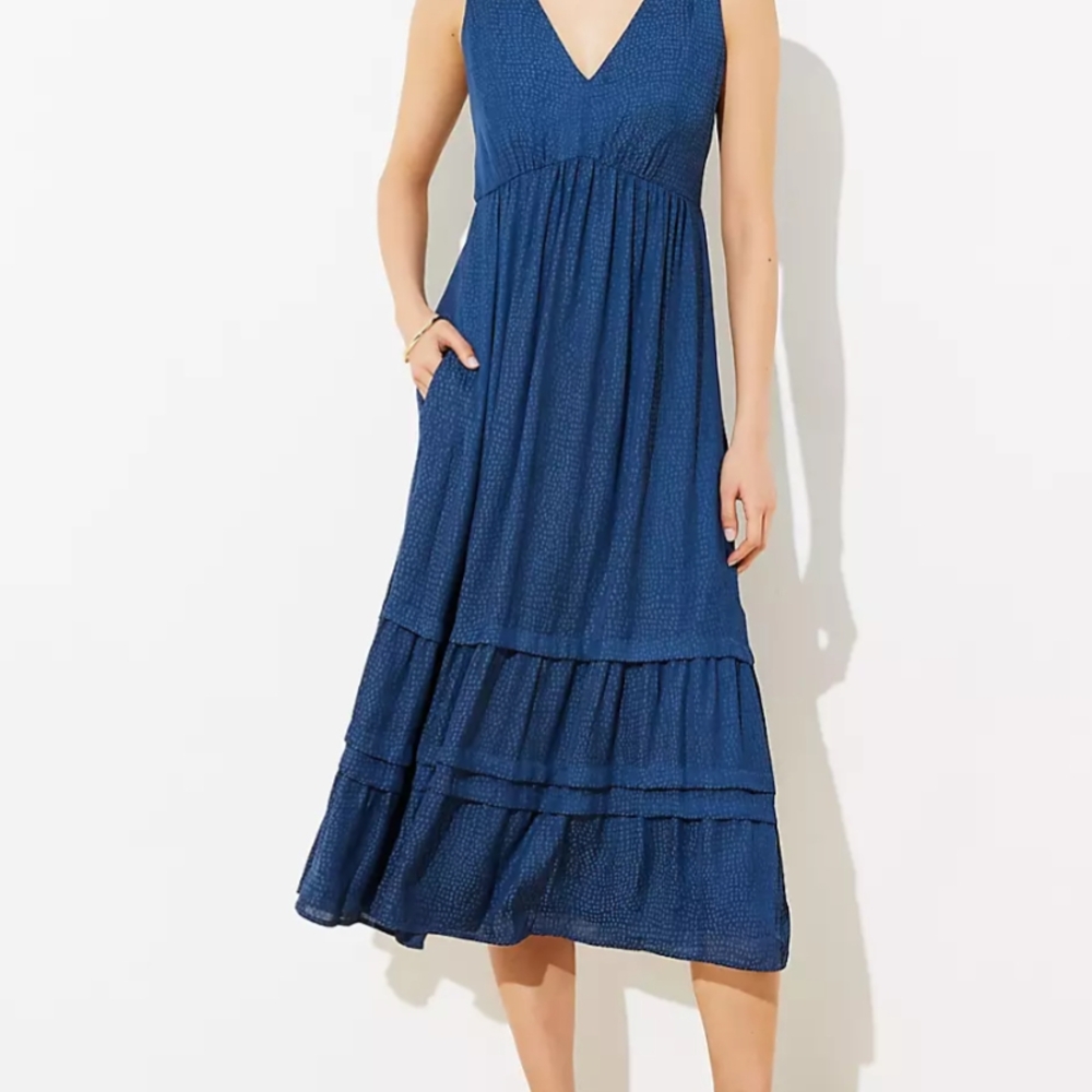 Elegant Blue Sleeveless Dress